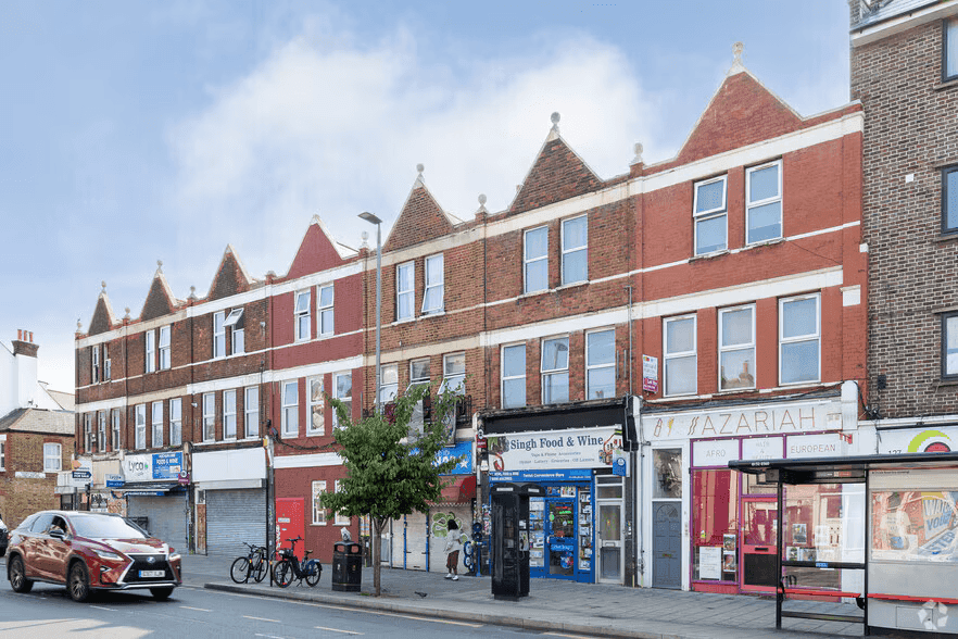 Businesses in Helping Mitcham Businesses Grow Online town center
