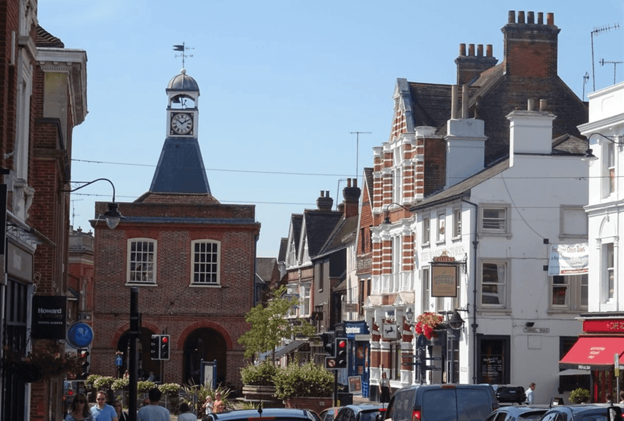 Businesses in Helping Reigate Businesses Grow Online town center